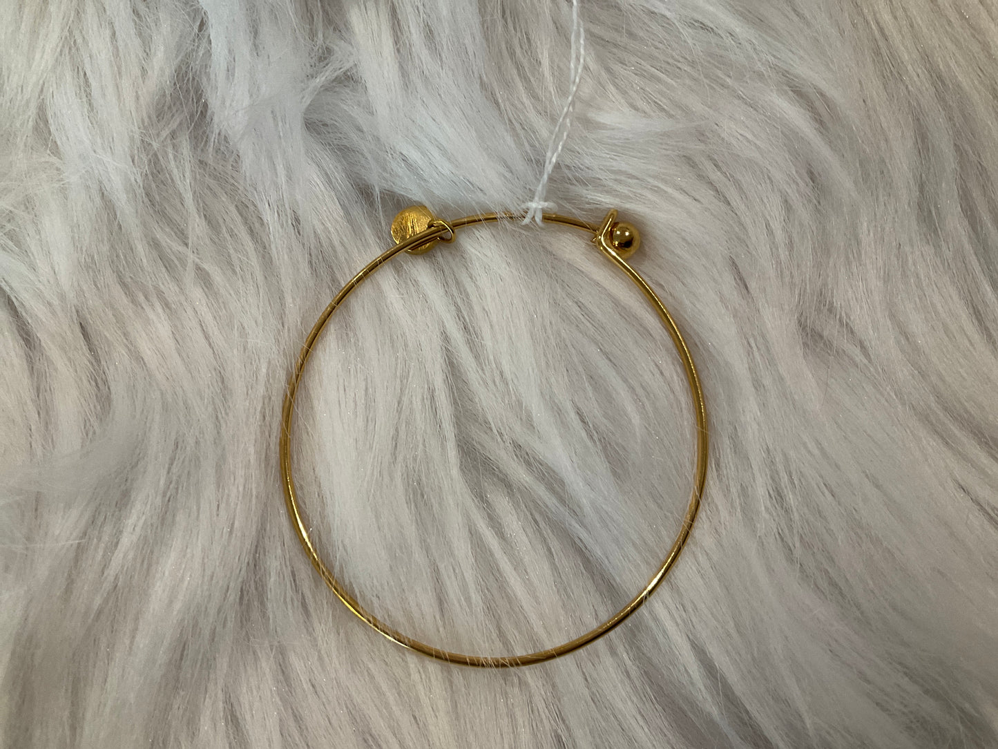 Twist off bangle