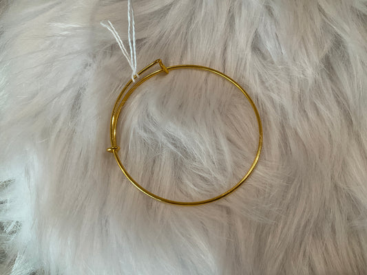 Bangle bracelet