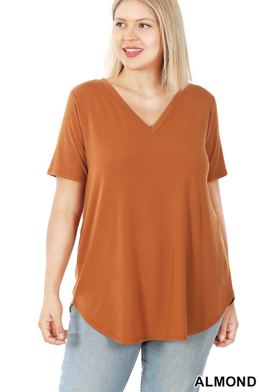 PLUS SIZE SHORT SLEEVE V-NECK ROUND HEM TOP